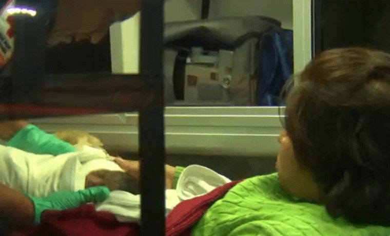 Mujer da a luz en puente de Indios Verdes