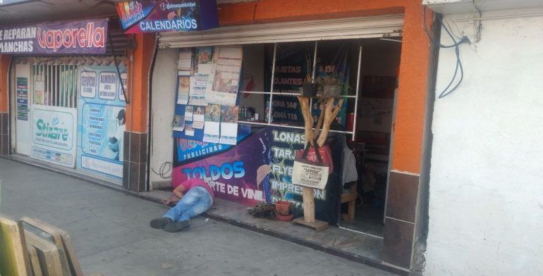 Asesinan a dos personas en Neza