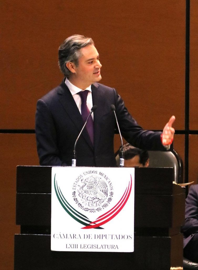 Sismos dañaron 16 mil escuelas en México: SEP - nuño-comparecencia-754x1024