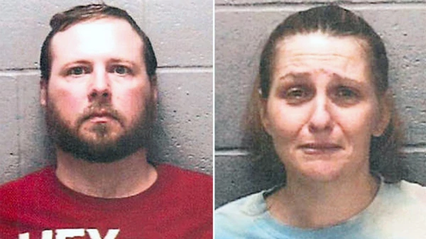 Detienen a padres por matar de hambre a su hijo - padres-illinois