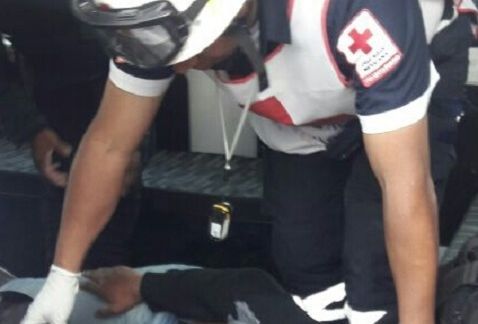 Balean a menor por resistirse a asalto en Metro Cuatro Caminos - paramedico-metro-cuatro-caminos