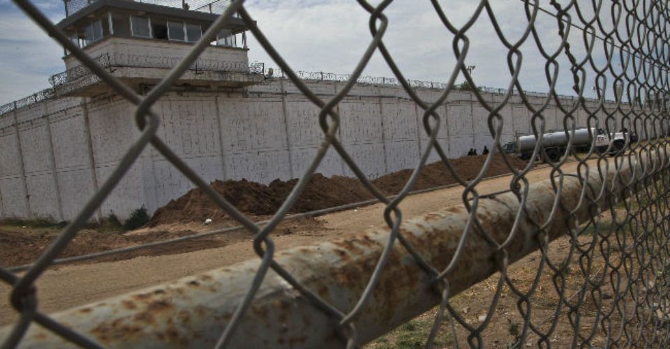 Desde 2016 CNDH reportó autogobierno en cárceles del Estado de México