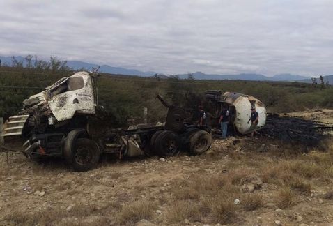 Volcadura de pipa deja un muerto en Tamaulipas Volcadura de pipa deja un muerto en Tamaulipas