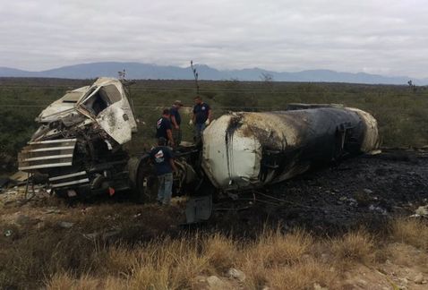 Volcadura de pipa deja un muerto en Tamaulipas - pipa-cd-victoria1
