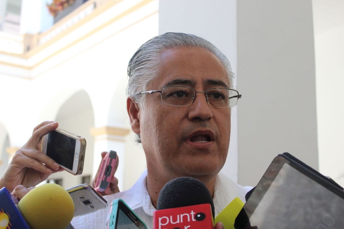 Desmienten muerte del rector de la UAEM - rector-auem