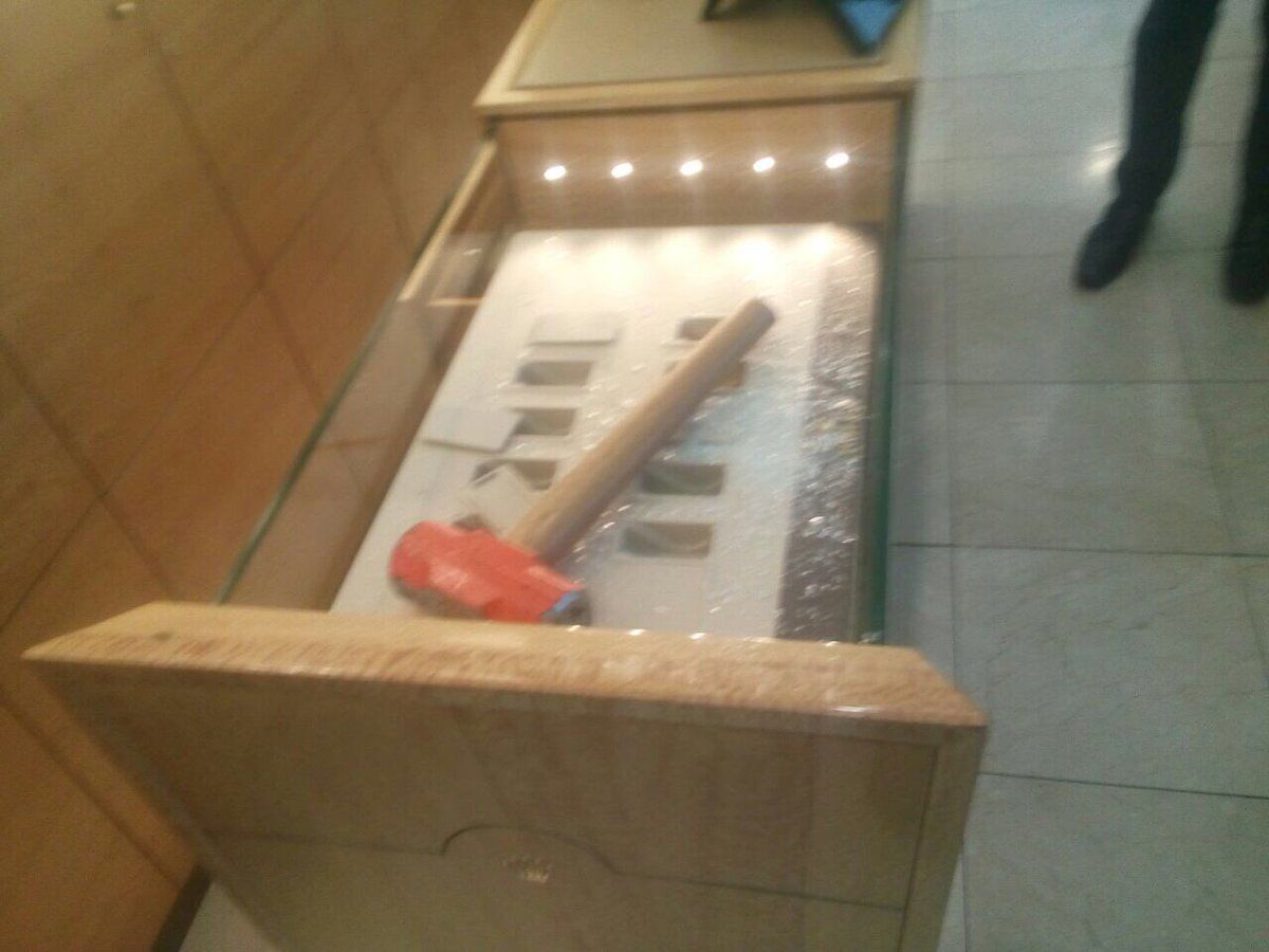 Identifican a ladrones de La Pequeña Suiza - robo-4