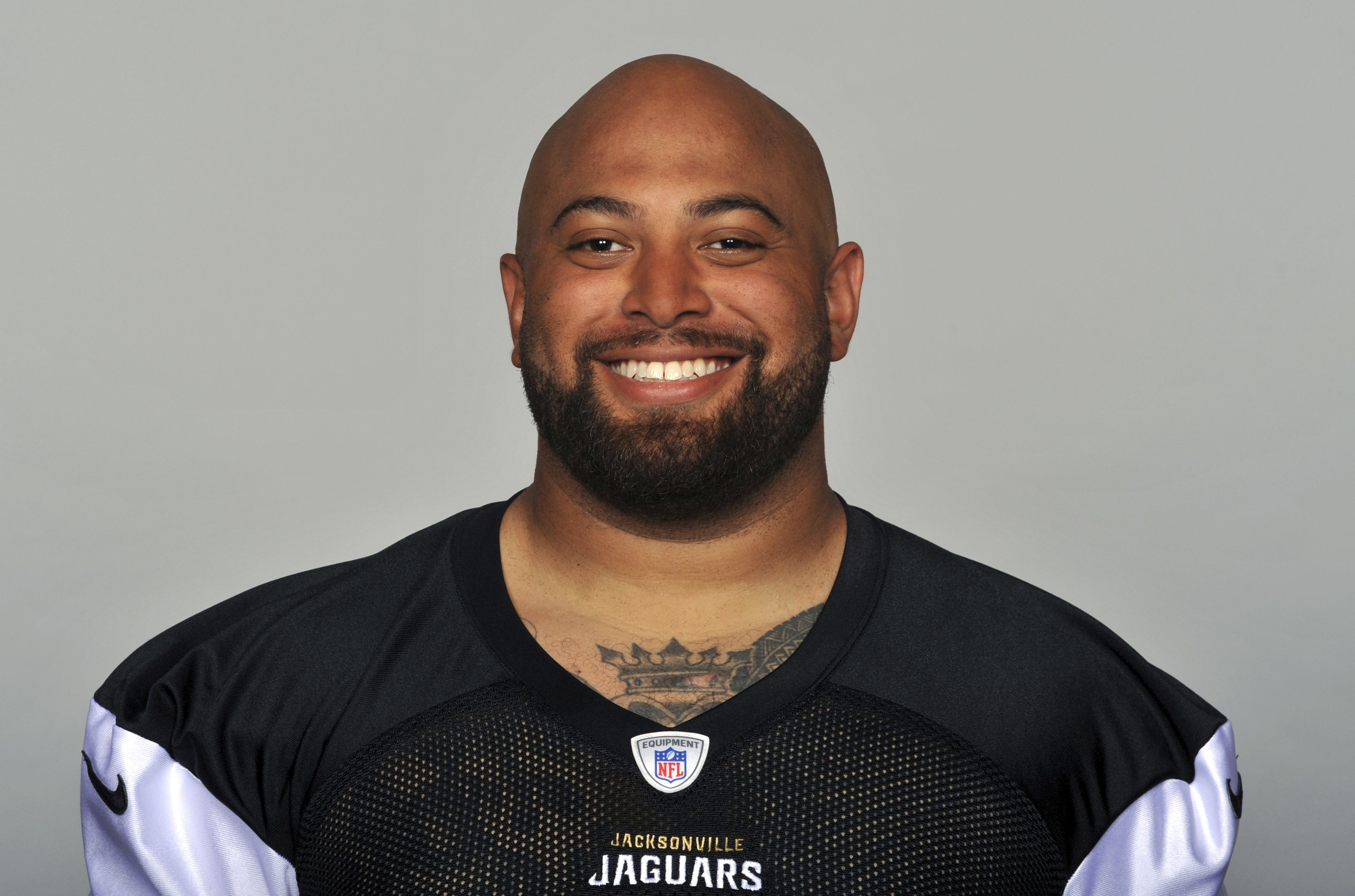 Arrestan a Roy Miller de los Chiefs de Kansas por violencia doméstica - roy-miller