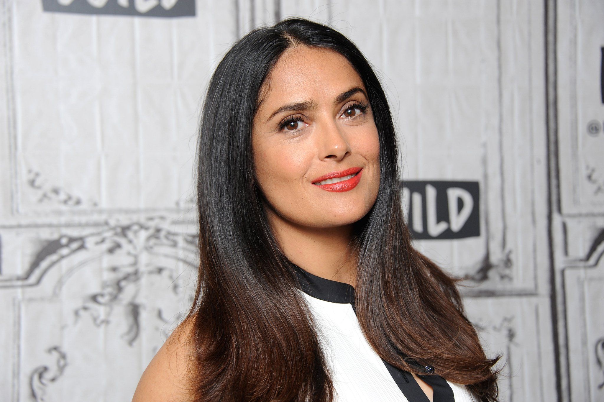 Salma Hayek pide a actores reducir salarios por desigualdad - salma-hayek