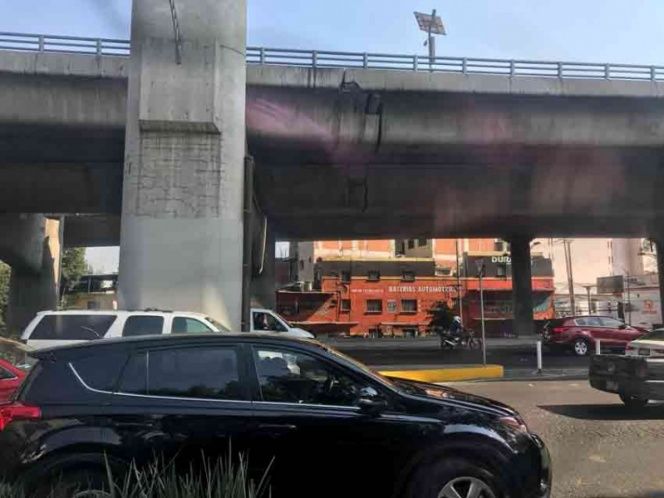 Descartan daño en Segundo Piso de Periférico tras caída de concreto
