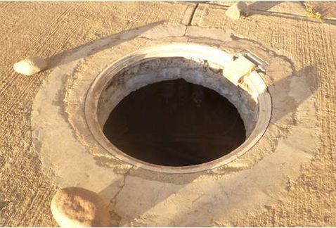 Roban tapas metálicas en calles de León