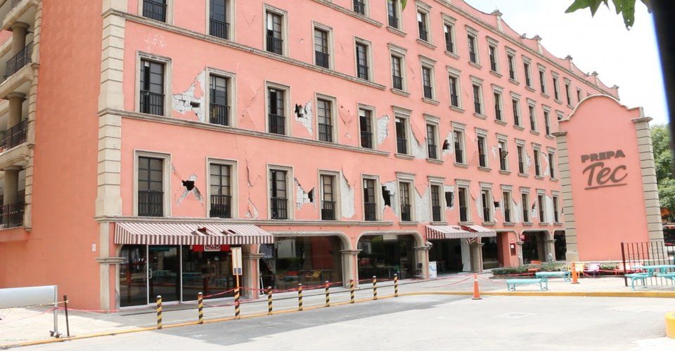 PGJ debe evitar demolición de edificios del Tec: familiares de víctimas