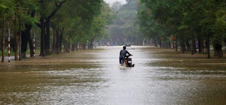 Tifón Damrey deja 27 muertos y 22 desaparecidos en Vietnam