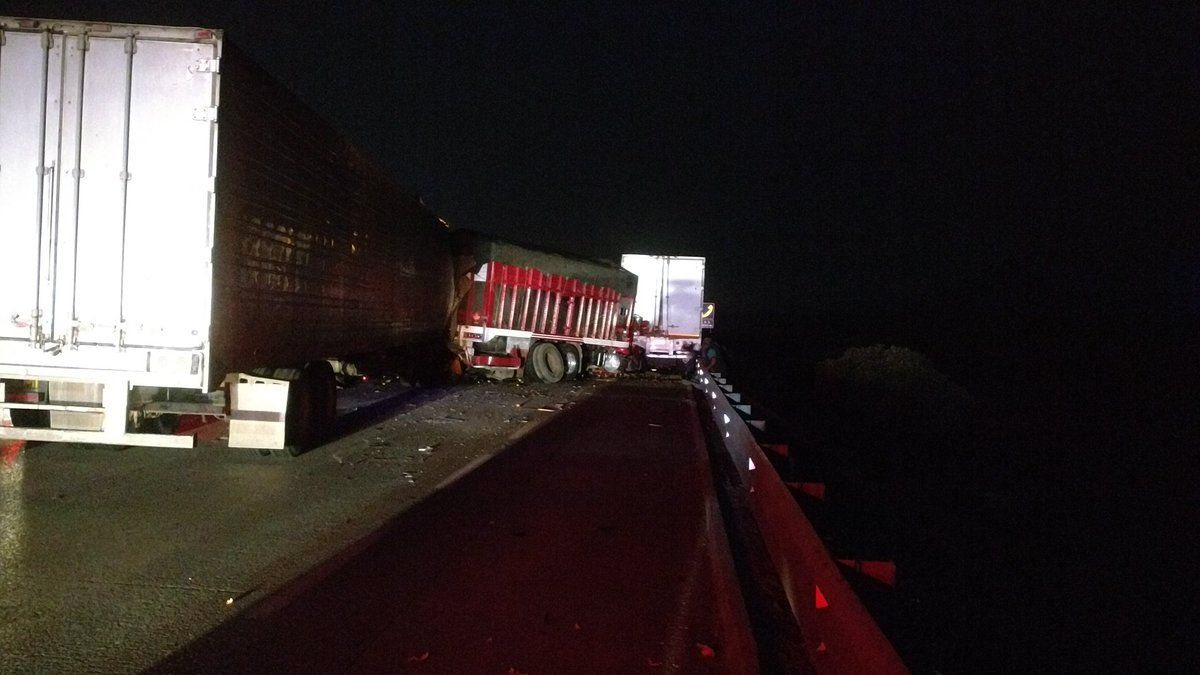 Choque deja tres heridos en Arco Norte