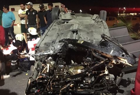 Conductor vuelca y abandona a su acompañante en Torreón - volcadura-torreón-matamoros-2