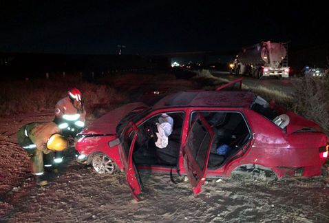 Vuelca automóvil en Gómez Palacio - volcadura