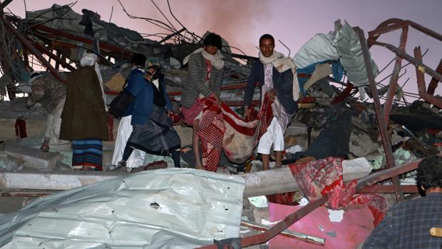 Ataque aéreo saudita deja al menos 26 muertos en Yemen - yemen-1