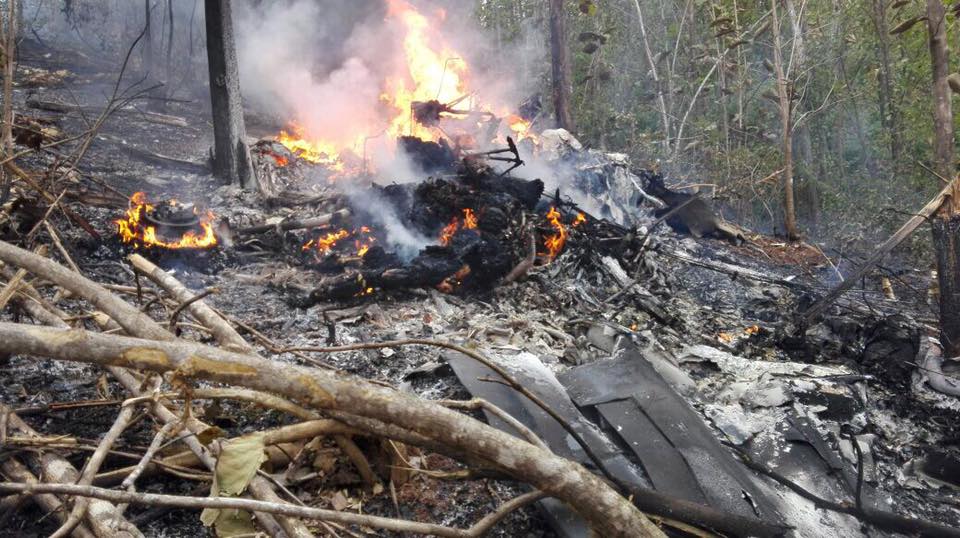 Se desploma avión pequeño en Costa Rica. Hay 12 muertos