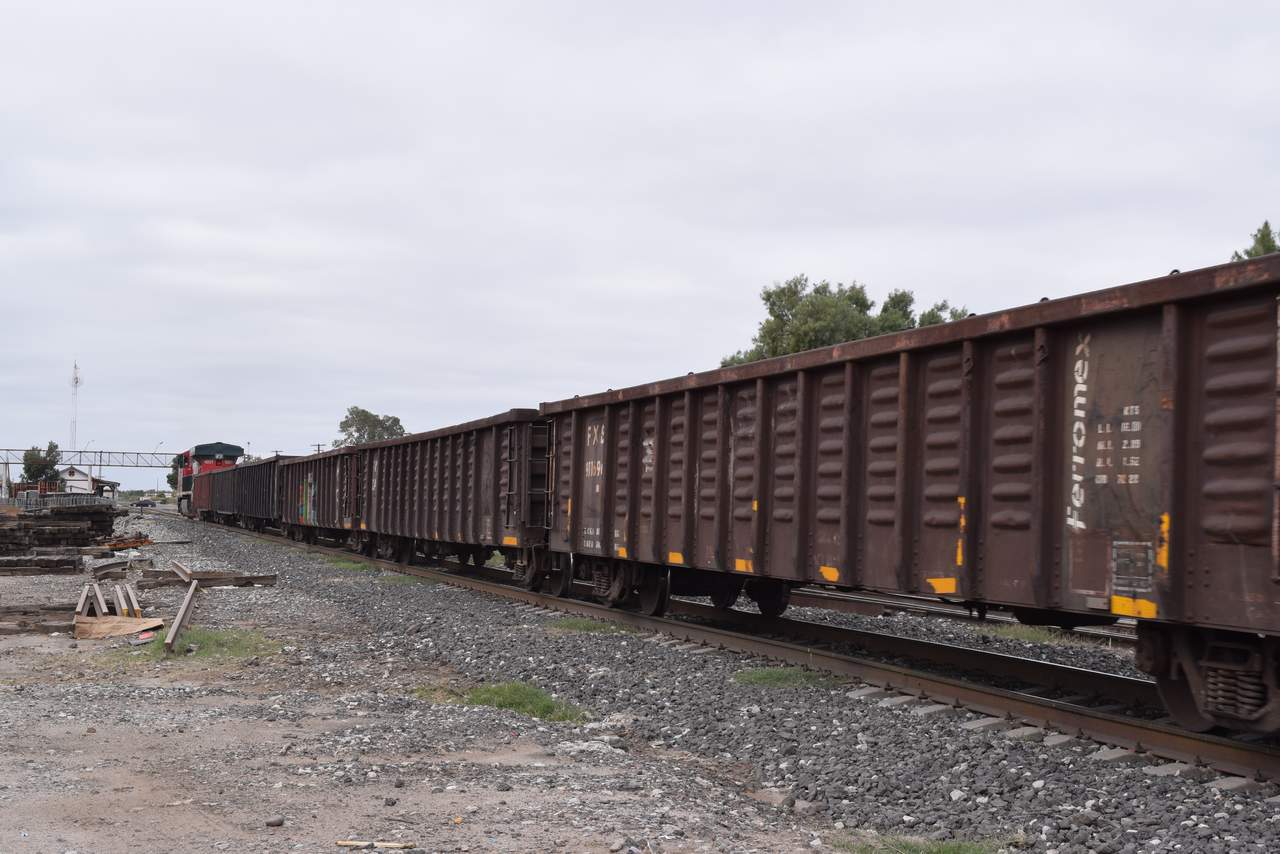 Migrante pierde las piernas al caer de tren en Durango