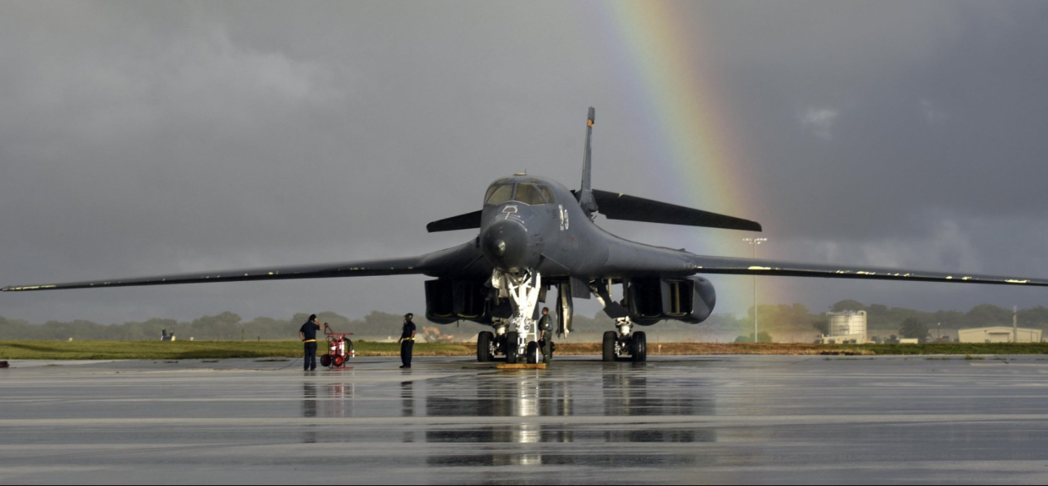 China exhorta a EE.UU. y Corea del Sur a moderar manifestaciones militares