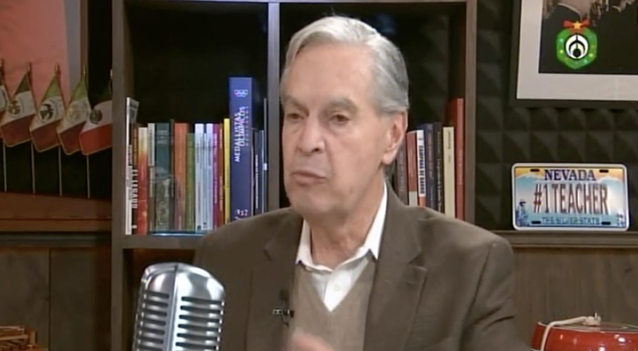 Luis Ernesto Derbez termina sus aspiraciones presidenciales Luis Ernesto Derbez termina sus aspiraciones presidenciales