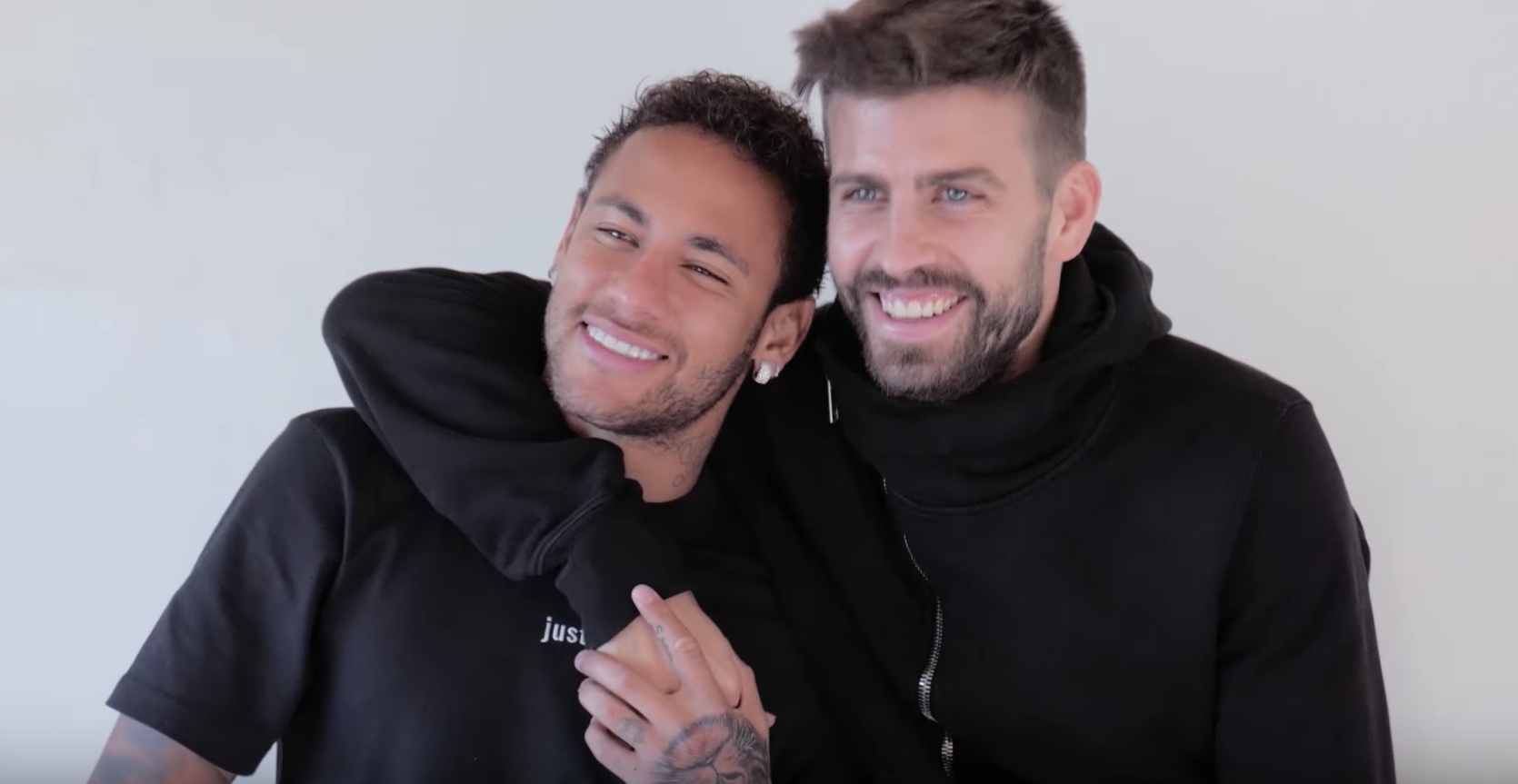 #Video Piqué entrevista a Neymar