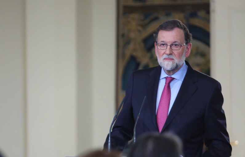 Rajoy anuncia que Parlamento catalán entrará en funciones el 17 de enero