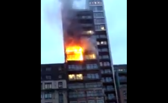 Incendio en edificio de Manchester