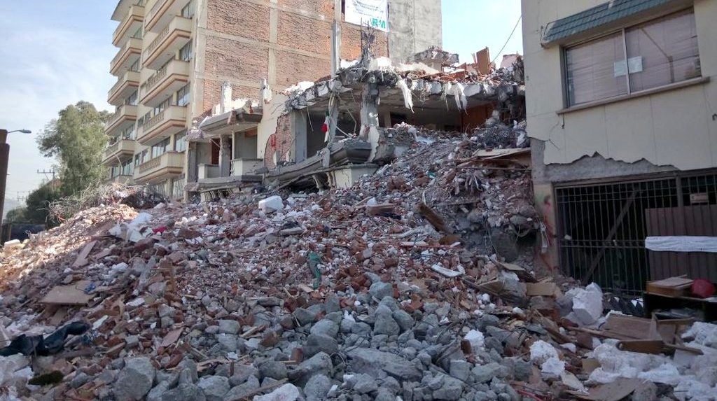 Comienza segunda etapa de demolición de edificio en Coquimbo 911