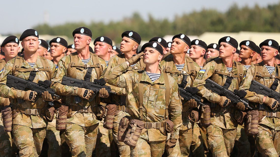 Estados Unidos aprueba plan de envío de armas a Ucrania