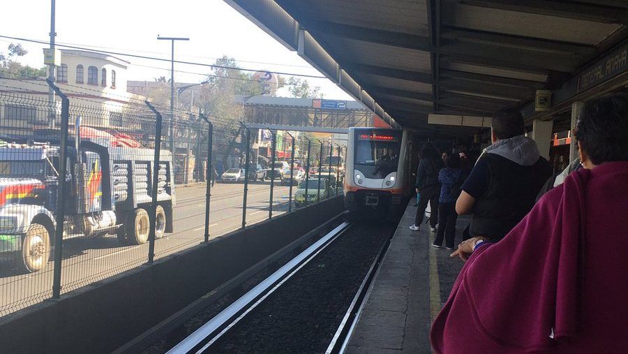 Muere adulto mayor tras ser arrollado en vías del Metro General Anaya