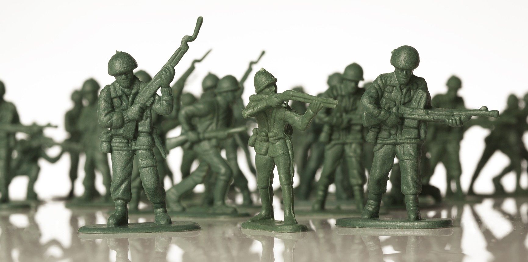 Exhortan a evitar regalar juguetes bélicos en Navidad