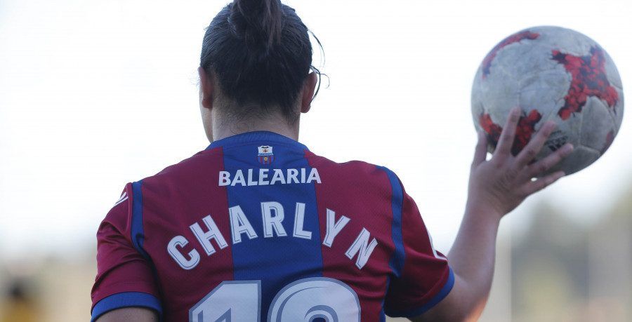 Mexicanas compiten por mejor gol de liga femenil en España