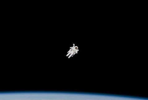 Ha muerto el primer astronauta que flotó en el espacio