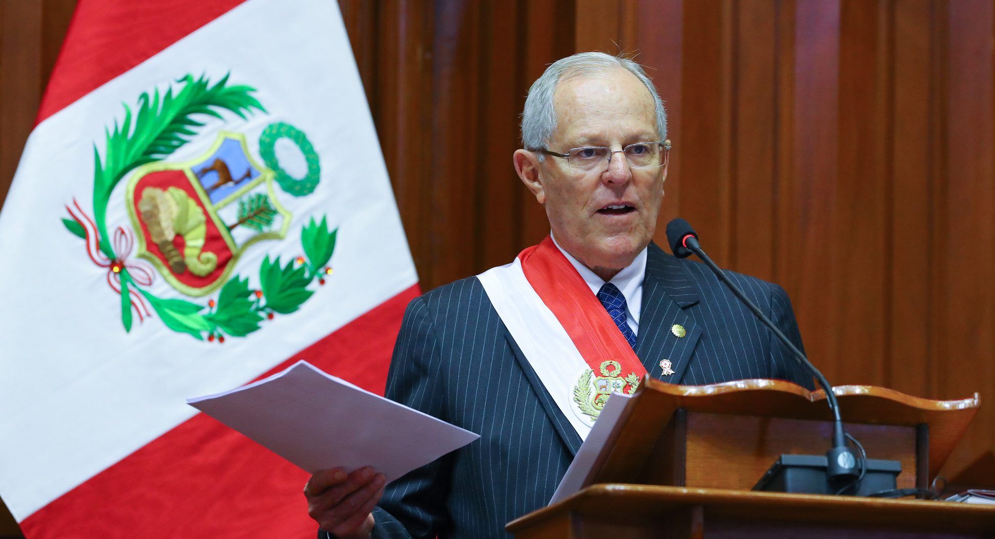 Congreso de Perú rechaza destitución de Kuczynski
