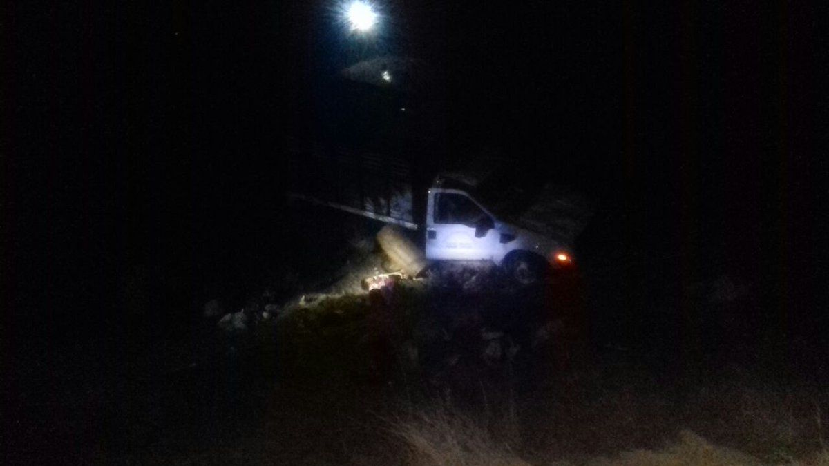 Volcadura de camión deja al menos cuatro muertos en Oaxaca