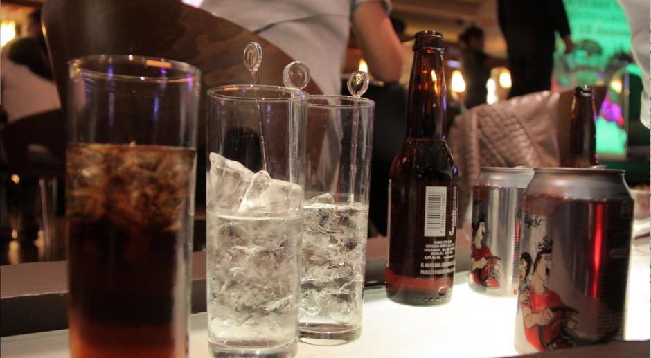 Uber desarrollará sistema para detectar ebriedad en usuarios - alcohol-e1512247791762