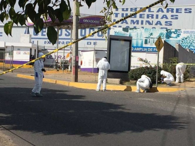 Asesinan a mujer por resistirse a asalto en Morelia
