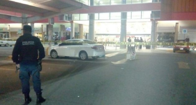 Matan a hombre en plaza comercial de Sinaloa