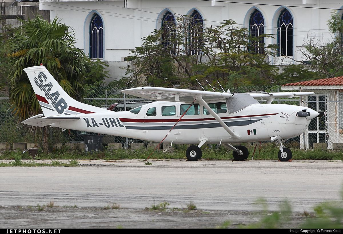 Se desploma avión pequeño en Quintana Roo