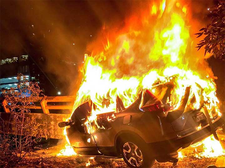 Muere calcinado tras choque en la Autopista México-Toluca