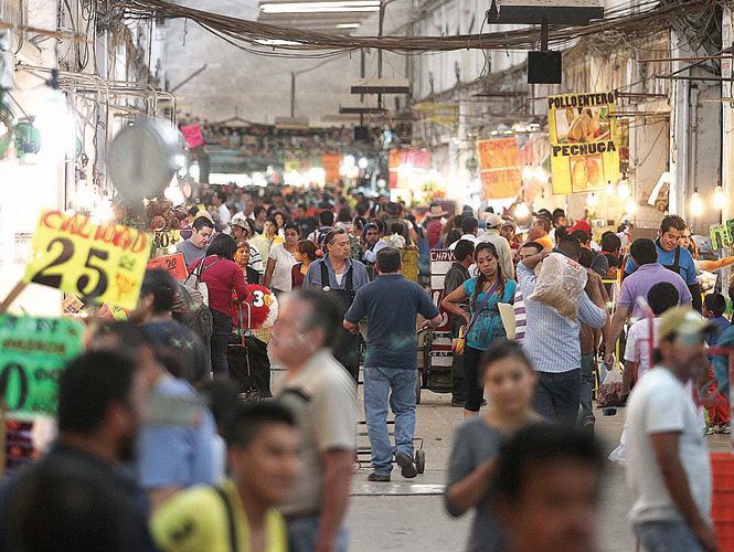 Detienen a sujeto por agredir con arma blanca en Central de Abasto