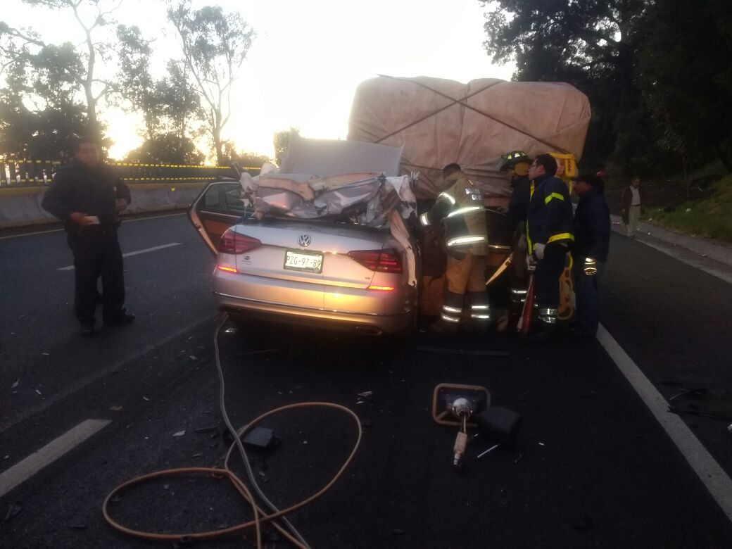 Choque provoca caos en la Autopista México-Cuernavaca