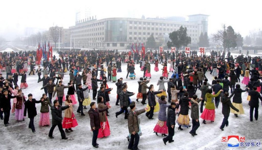 Kim Jong-un prohibió la Navidad, ahora celebran el onomástico de su abuela - cr11-1024x588