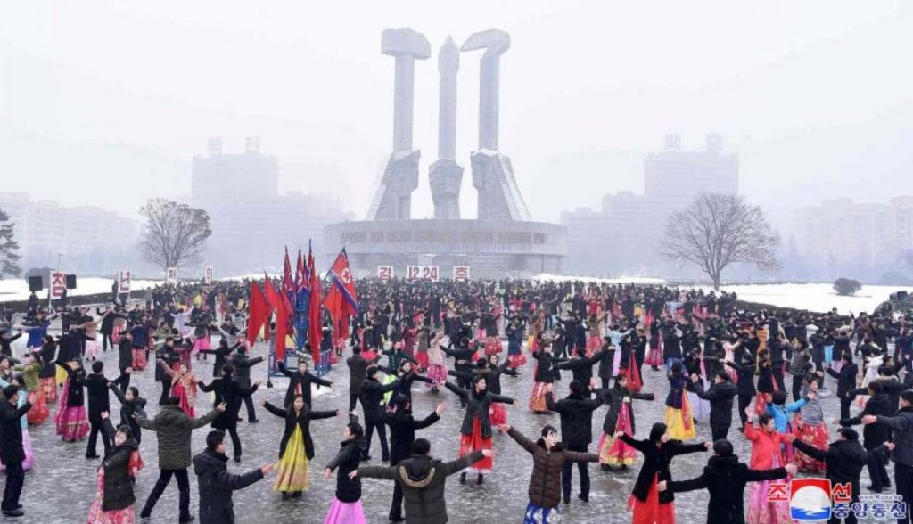 Kim Jong-un prohibió la Navidad, ahora celebran el onomástico de su abuela - cr4-1024x588