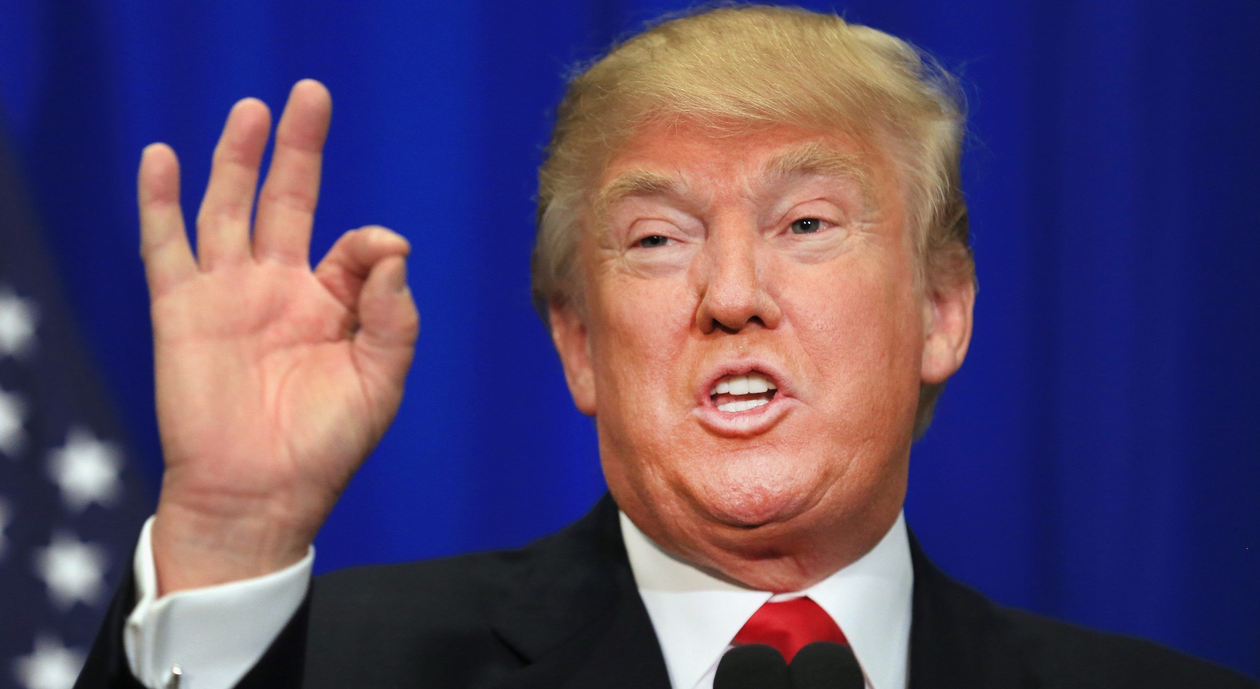 Donald Trump sugiere a Servicio Postal cobrar “mucho más” a Amazon