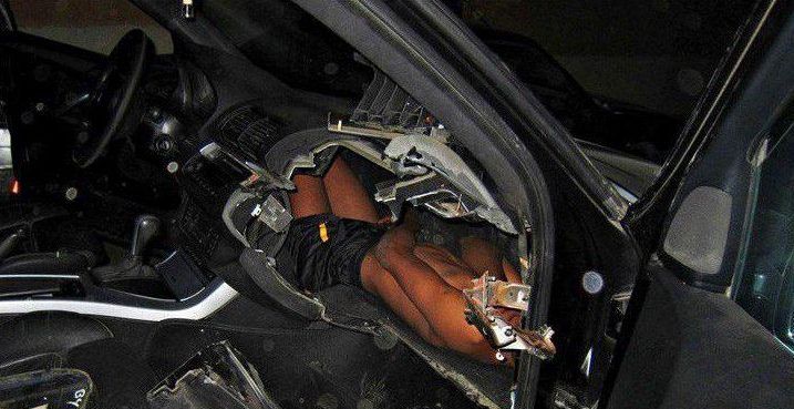 Encuentran a niño escondido en el tablero de una camioneta para cruzar a España