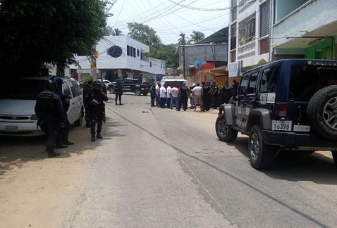 Detienen a siete hombres con armas en Guerrero