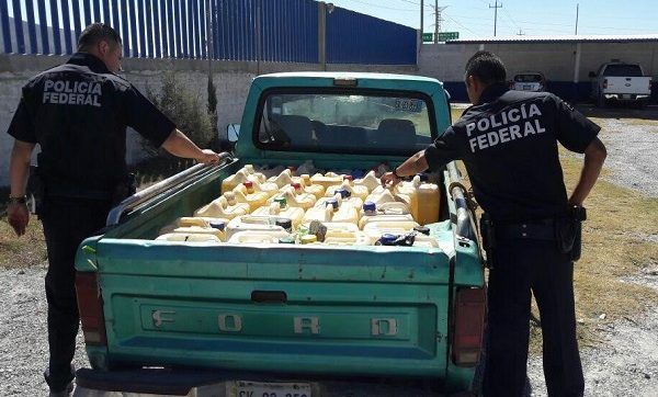 Confiscaron 21 mil 757 vehículos utilizados para 'huachicoleo' en 2018 - huachicoleros1-e1514059031102