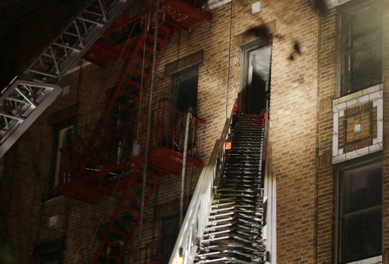 Revelan posible causa de incendio en edificio de Nueva York