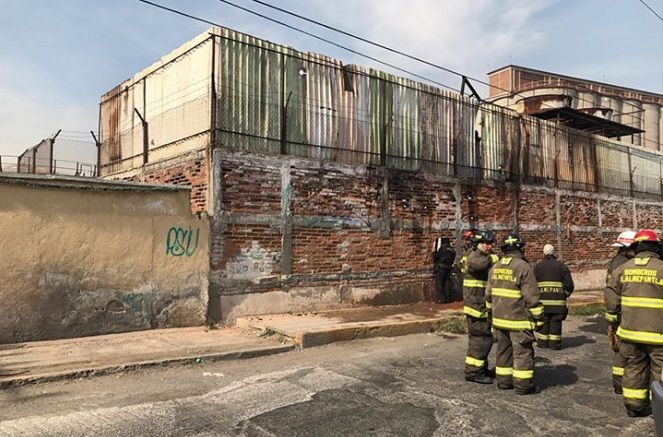 Incendio en fábrica de aceite en Tlalnepantla